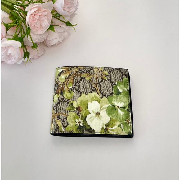 Gucci GG Monogram Bifold Wallet With White Leather - Picture 2 of 8